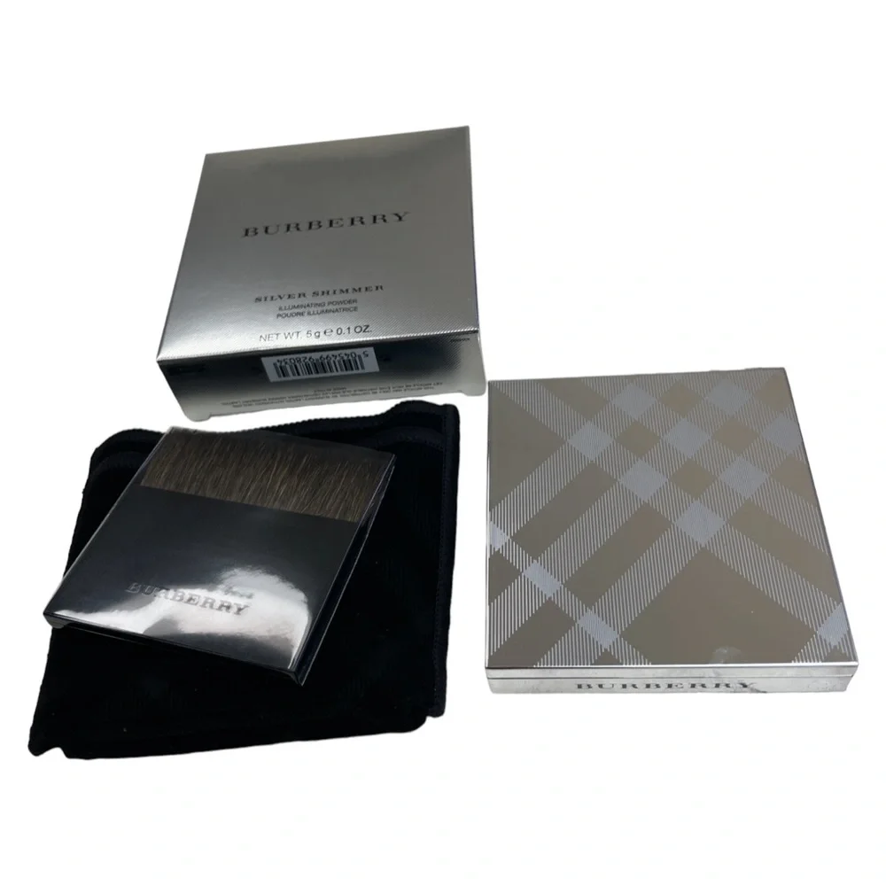 BURBERRY Silver Shimmer Illuminating Powder Highlighter LIMITED EDITION